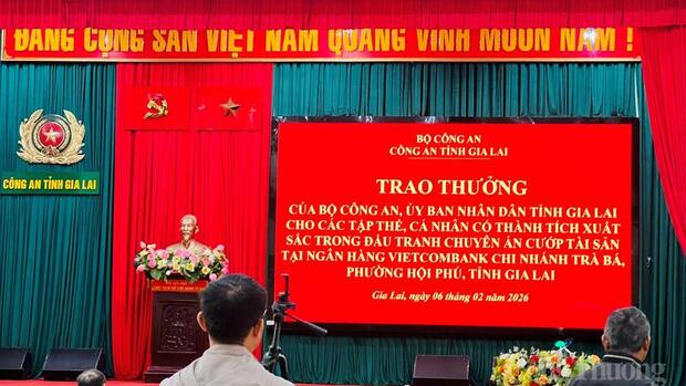 Bộ Công an khen chiến công xuất sắc bắt nghi phạm cướp ngân hàng ở Gia Lai