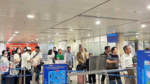 Sân bay Tân Sơn Nhất dự kiến đón hơn 160.000 lượt khách trong ngày 11.2