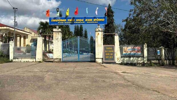 Người lao động trường học ở Đắk Lắk lo bị giảm lương 40%