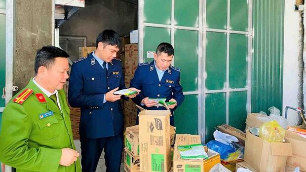 Nghệ An quyết liệt xử lý thực phẩm bẩn dịp Tết