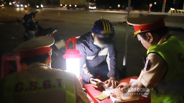 CSGT thường trực ngày Tết, ngăn ngừa nguy cơ tai nạn