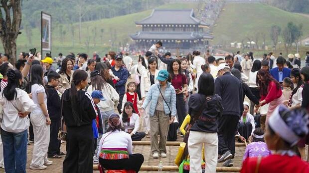 14 triệu lượt khách du lịch khắp Việt Nam 9 ngày nghỉ Tết