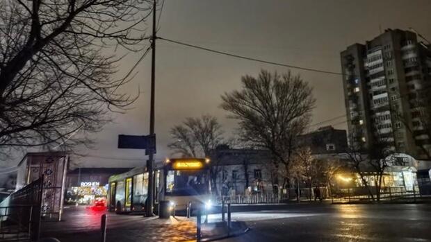 Ukraina chịu cú sốc mới, mất nguồn cung điện từ EU giữa giá rét