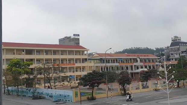 Học sinh Quảng Ninh nghỉ Tết đến tháng 3: Bố mẹ mời ông bà ở quê ra trông