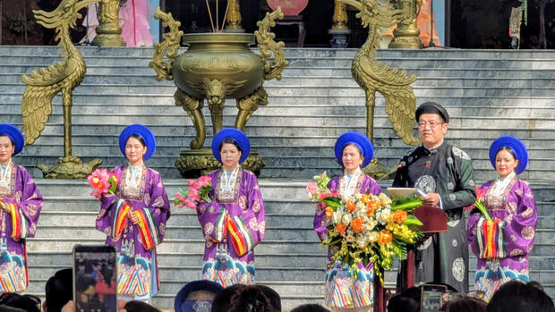 Thành phố Huế: Khai mạc Lễ hội đền Huyền Trân