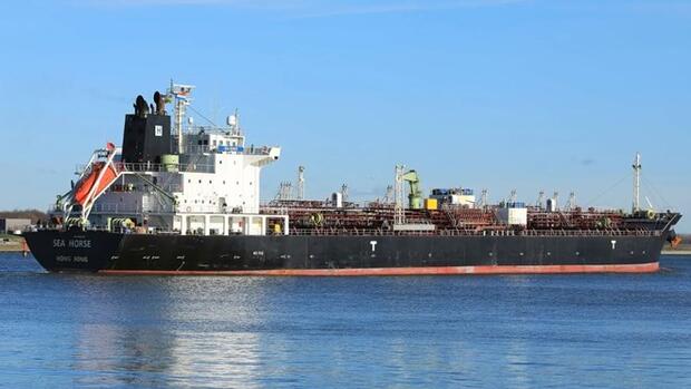 Tàu chở dầu cập cảng Cuba giữa lúc Mỹ siết phong tỏa