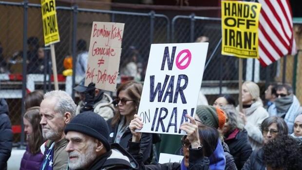 Đông đảo người Mỹ phản đối tấn công Iran, chỉ 27% ủng hộ