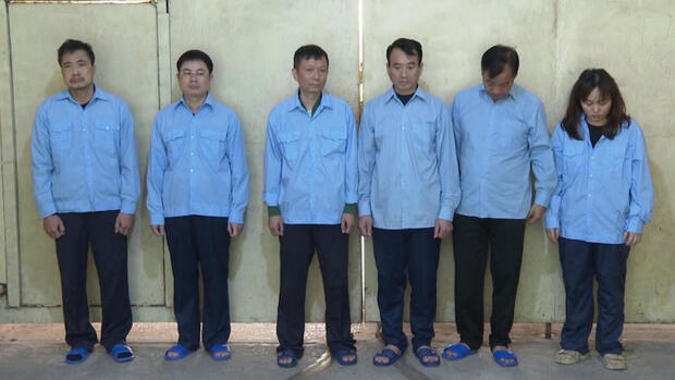 Xét xử nhóm đối tượng nhận hối lộ để làm ngơ vi phạm xây dựng