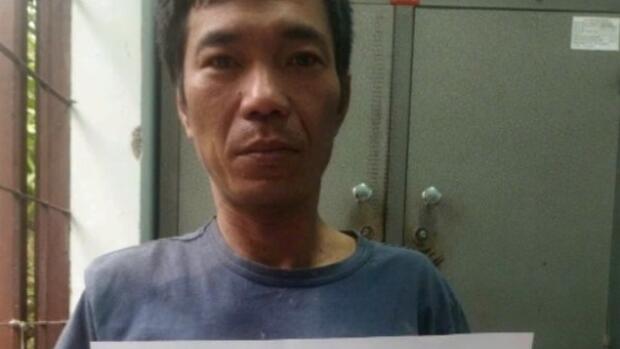 Khởi tố đối tượng nhốt con gái trong phòng rồi châm lửa đốt