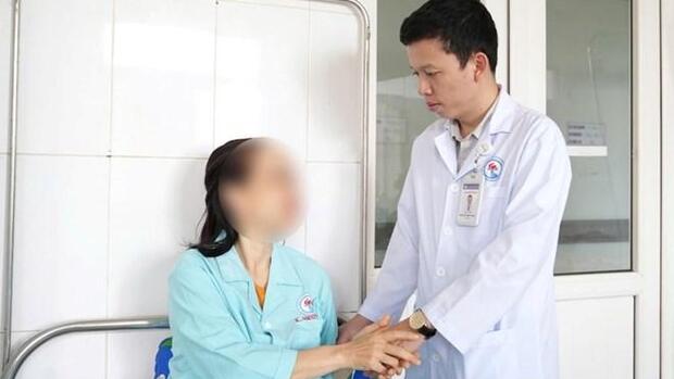 Trĩ xuất huyết nặng, bệnh nhân phải truyền 6 đơn vị máu