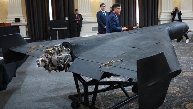 Mỹ thừa nhận khó chặn hết UAV Iran, phòng không quá tải