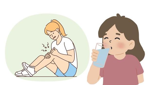 Đau khớp buổi sáng và bí quyết uống nước ấm của người Nhật