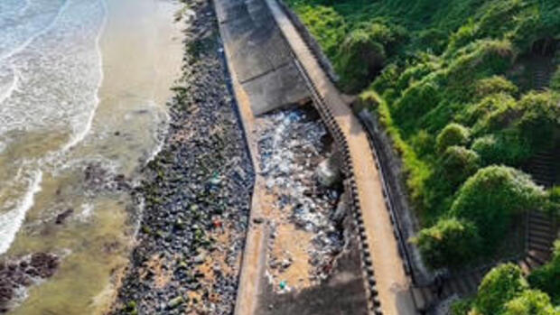 Quảng Trị:  Khắc phục tình trạng bờ kè ven biển sát Địa đạo Vịnh Mốc sạt lở