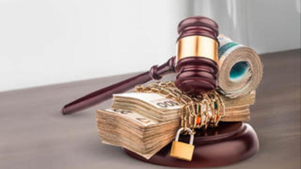 Người phải thi hành án dân sự chịu những chi phí cưỡng chế thi hành án nào?