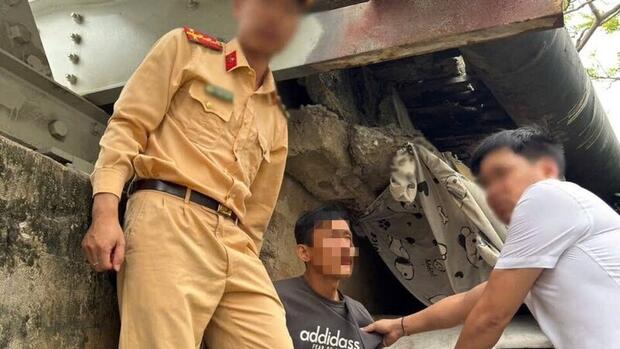 Hải Phòng: Triệt phá tụ điểm ma tuý phức tạp dưới gầm cầu Tam Bạc