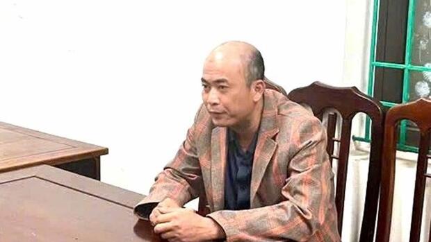 Tạm giữ đối tượng lừa đảo chiếm đoạt tiền cọc mua container qua mạng