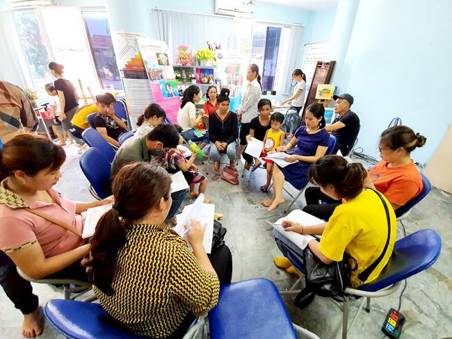 Giao lưu cùng những người khuyết tật “không chấp nhận số phận” - Ảnh 1. Giao lưu cùng những người khuyết tật “không chấp nhận số phận” - Ảnh 1.