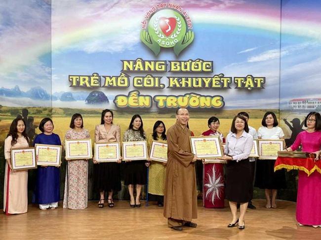 Quảng Ninh: Trên 5,1 tỷ đồng ủng hộ người khuyết tật, trẻ mồ côi năm 2021 - Ảnh 1. Quảng Ninh: Trên 5,1 tỷ đồng ủng hộ người khuyết tật, trẻ mồ côi năm 2021 - Ảnh 1.