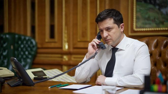 Tổng thống Ukraine Volodymyr Zelensky liên tục kêu gọi người đồng cấp Nga Vladimir Putin hội đàm. Ảnh: Reuters.