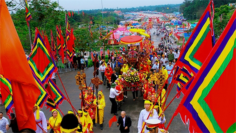 Giỗ Tổ Hùng Vương do UBND tỉnh Phú Thọ tổ chức có chủ đề “Linh thiêng nguồn cội, Đất Tổ Hùng Vương”