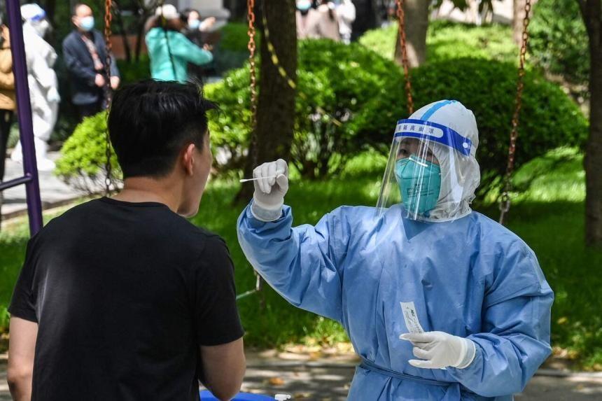 Nguy cơ hình thành cục máu đông là một trong số những di chứng hậu COVID-19. Ảnh: AFP