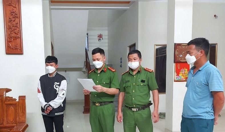 Cơ quan công an làm việc với Dũng. Ảnh: Công an Thái Nguyên.