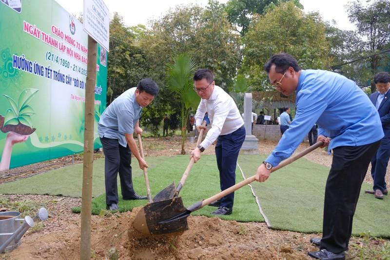 Hội Nhà báo Việt Nam về nguồn tại Thái Nguyên ảnh 2