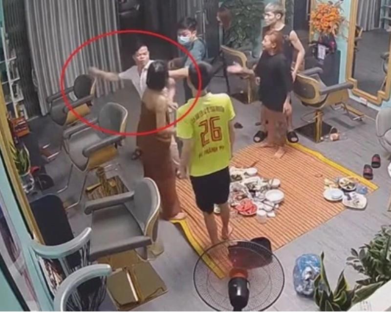 Pho cong an phuong danh tat co gai tai Cao Bang: Co tuoc danh hieu CAND?-Hinh-2