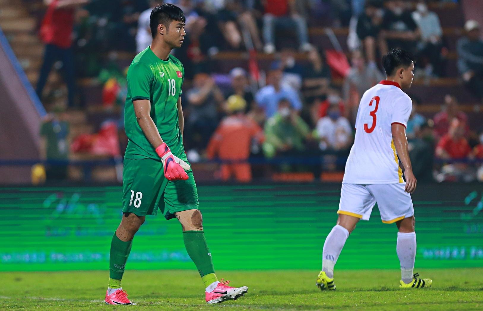 Chất lượng sân Việt Trì trước bán kết SEA Games ảnh 4