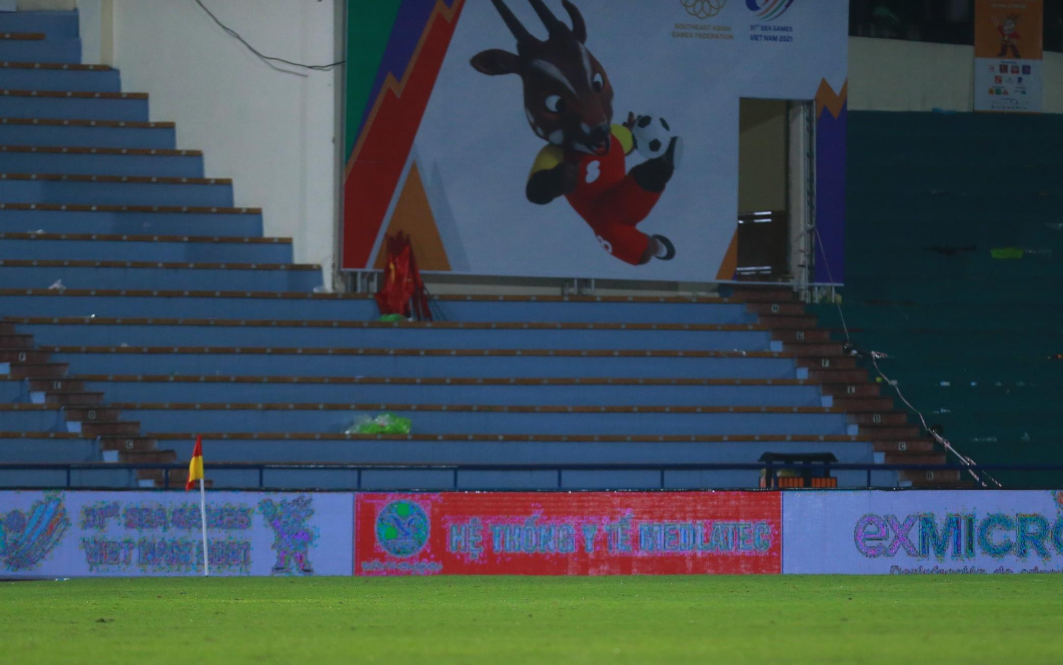 Chất lượng sân Việt Trì trước bán kết SEA Games ảnh 2