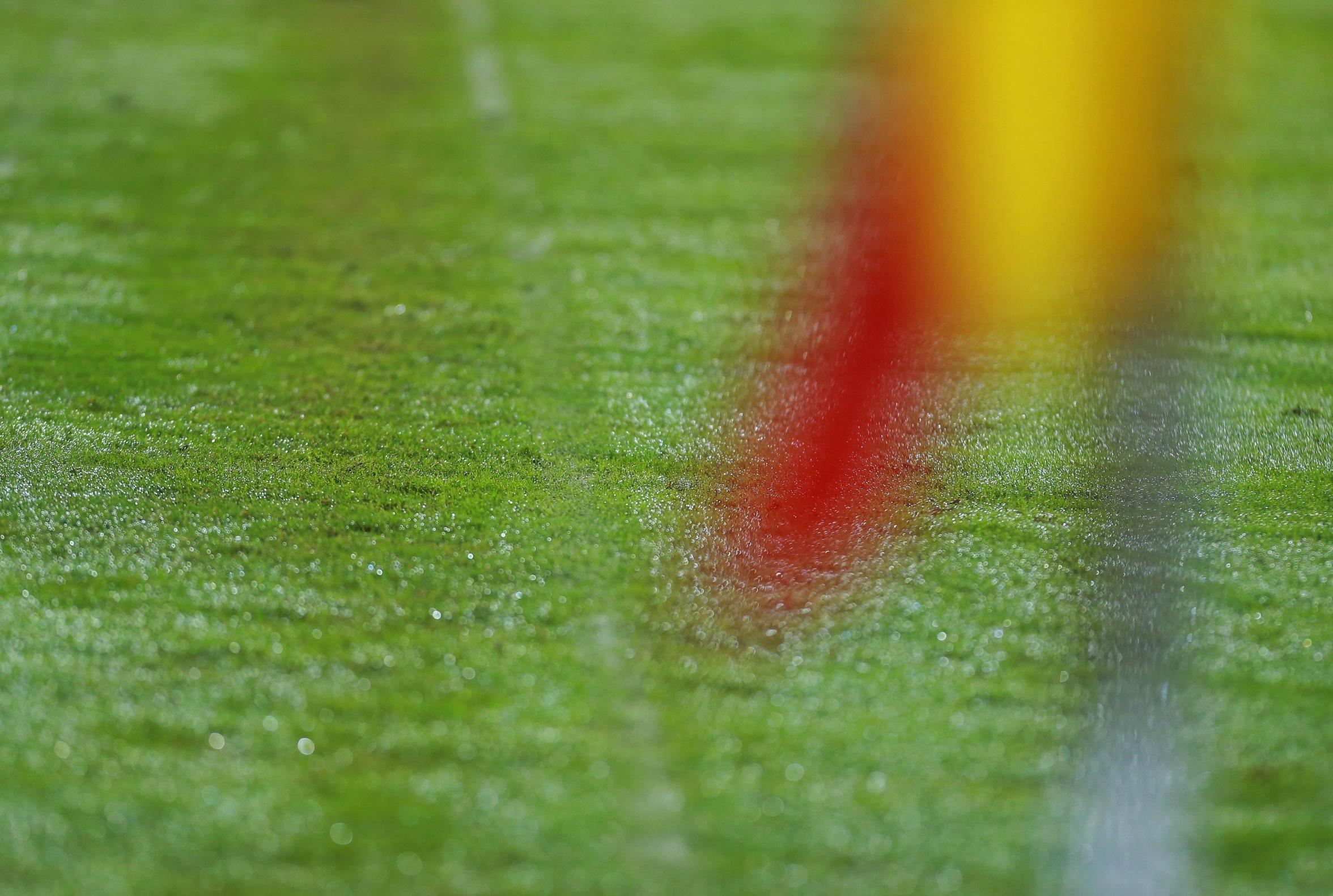 Chất lượng sân Việt Trì trước bán kết SEA Games ảnh 5