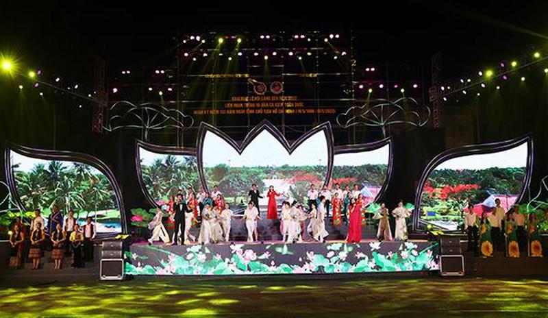 Trang trọng Lễ hội Làng Sen hướng đến kỷ niệm 132 ngày sinh của Bác Hồ ảnh 3