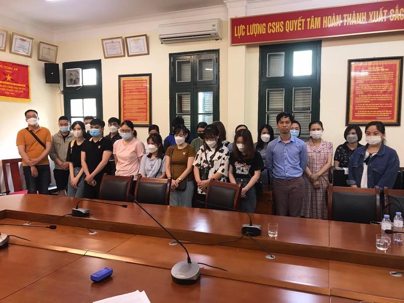 Đường dây vay lãi 'cắt cổ' qua app, bôi nhọ con nợ: Duong day vay lai 'cat co' qua app, boi nho con no: