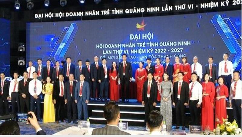 Ban chấp hành Hội Doanh nhân trẻ tỉnh lần thứ VI, nhiệm kỳ 2022 – 2027 ra mắt đại hội.