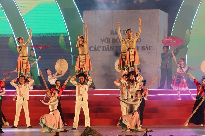 Văn nghệ bế mạc Festival trái cây và sản phẩm OCOP Việt Nam 2022.