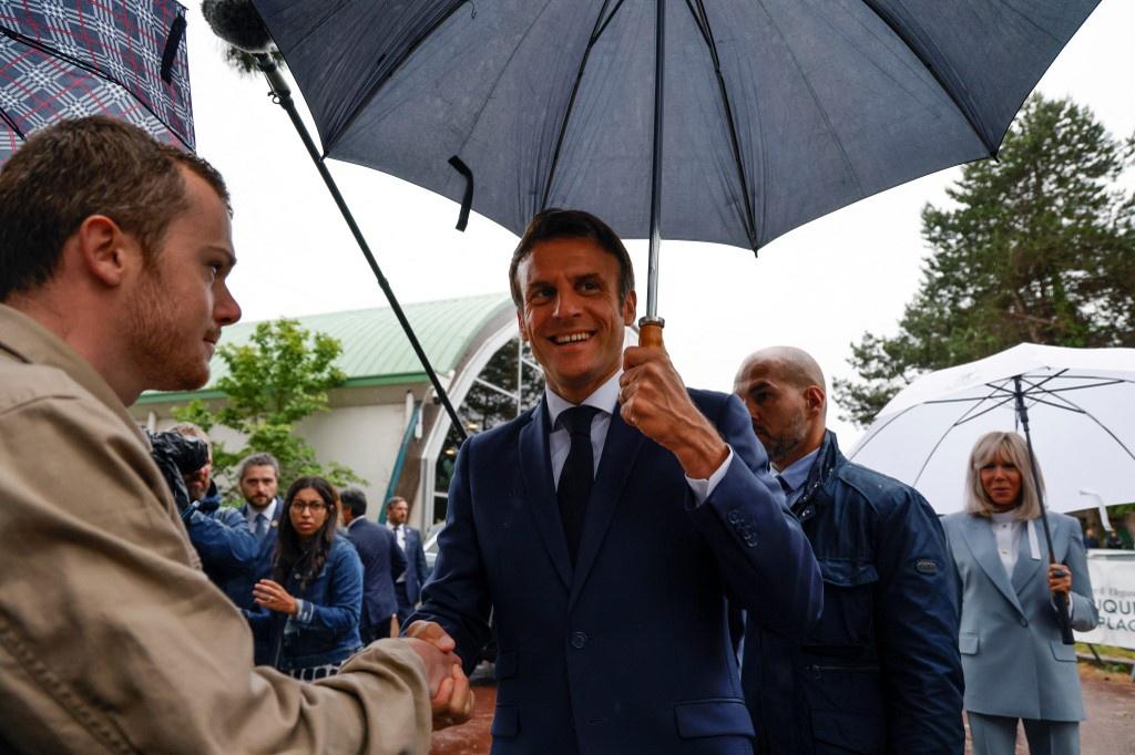 ong macron thua soc tai bau cu quoc hoi anh 1