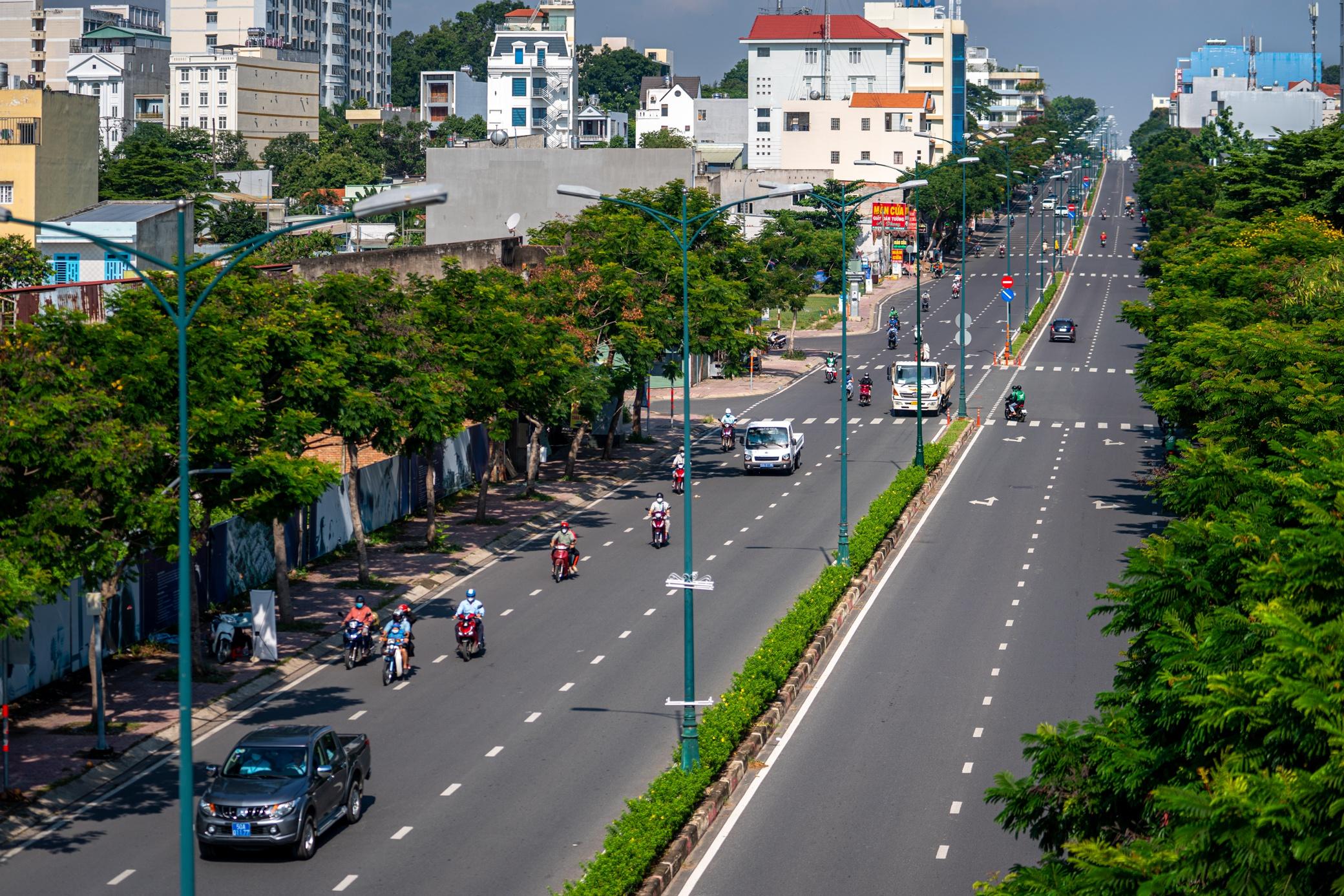 Duong Le Van Viet mo rong anh 10