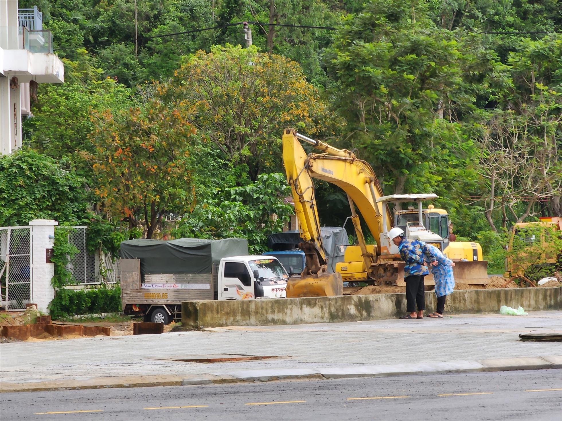 Lo mưa lớn, Đà Nẵng gấp rút xử lý các khu vực có nguy cơ sạt lở