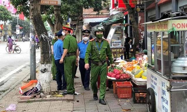 Lập lại trật tự vỉa hè: Cần giải pháp căn cơ, tránh tái diễn | Báo Pháp  luật Việt Nam điện tử