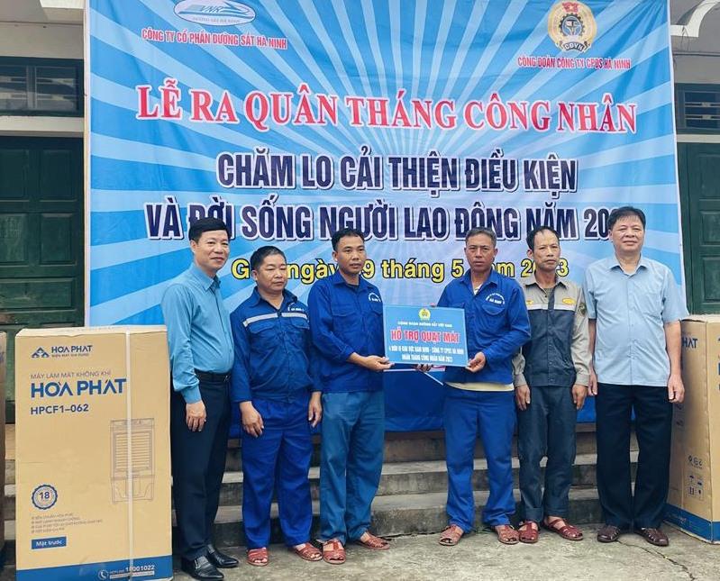 Phát động Tháng Công nhân và phong trào Đường tàu - Đường hoa