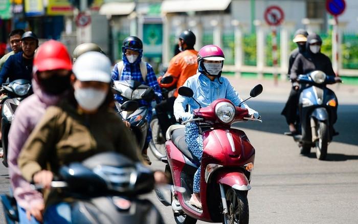 Bộ Y tế khuyến cáo: Hạn chế ra ngoài trời trong các đợt cao điểm nắng nóng  | Báo Pháp luật Việt Nam điện tử