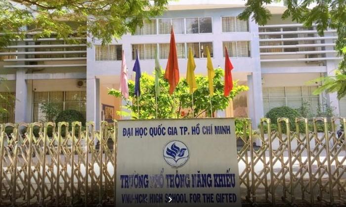Hôm nay thí sinh thi vào lớp 10 Trường Phổ thông Năng khiếu TP HCM | Báo  Pháp luật Việt Nam điện tử
