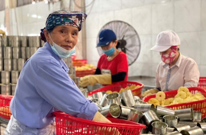 tao-viec-lam-cho-nguoi-cao-tuoi-la-van-de-can-duoc-quan-tam-8528.jpg (840×549)