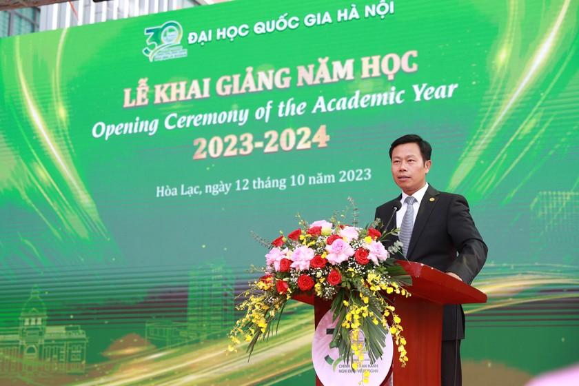 Giám đốc Đại học Quốc gia Hà Nội - Lê Quân phát biểu tại lễ khai giảng. Ảnh: VNU ảnh 1