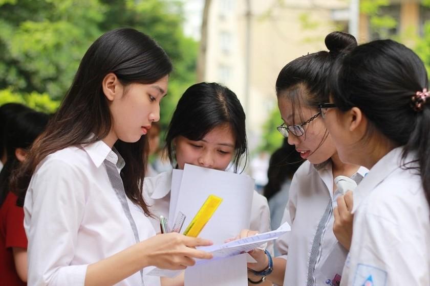bo-gd-dt-dang-lay-y-kien-cua-cac-bo-nganh-dia-phuong-va-toan-xa-hoi-ve-ky-thi-thpt-nam-2025-anh-minh-hoa-nguon-bao-cp-5287.jpg (840×560)