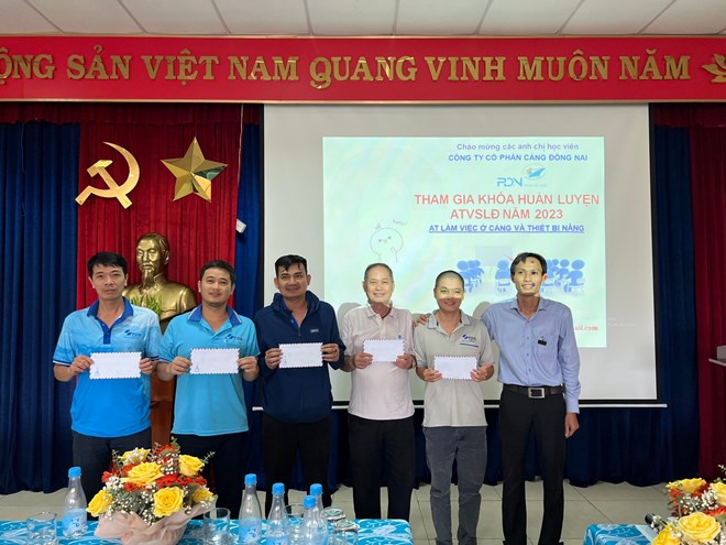 Cải thiện môi trường làm việc vì người lao động