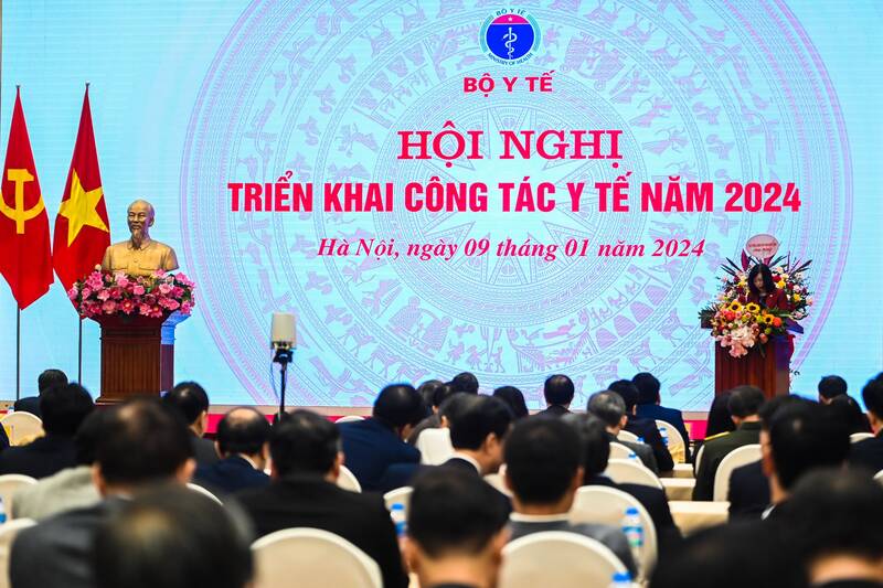 Theo Bộ trưởng Y tế, vấn đề thiếu thuốc, trang thiết bị y tế vẫn còn diễn ra cục bộ tại một số địa phương. Ảnh: Bộ Y tế