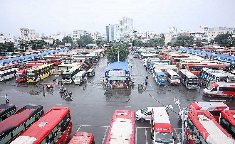 Giá vé xe khách Tết Nguyên đán Giáp Thìn 2024 tăng cao nhất 60%