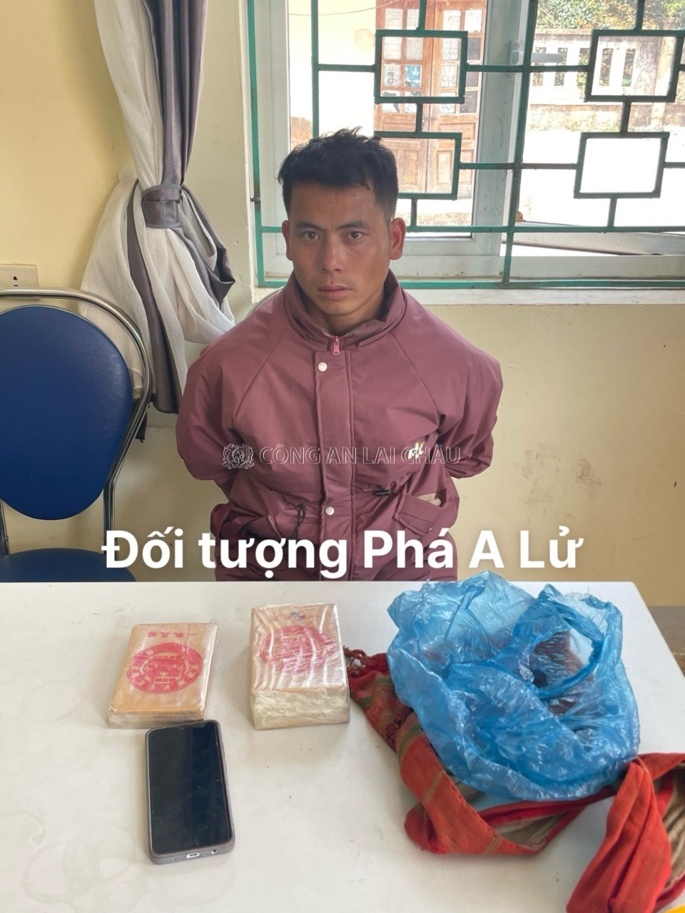 Lai Châu: 3 ngày bắt 4 đối tượng, thu giữ 7 bánh heroin