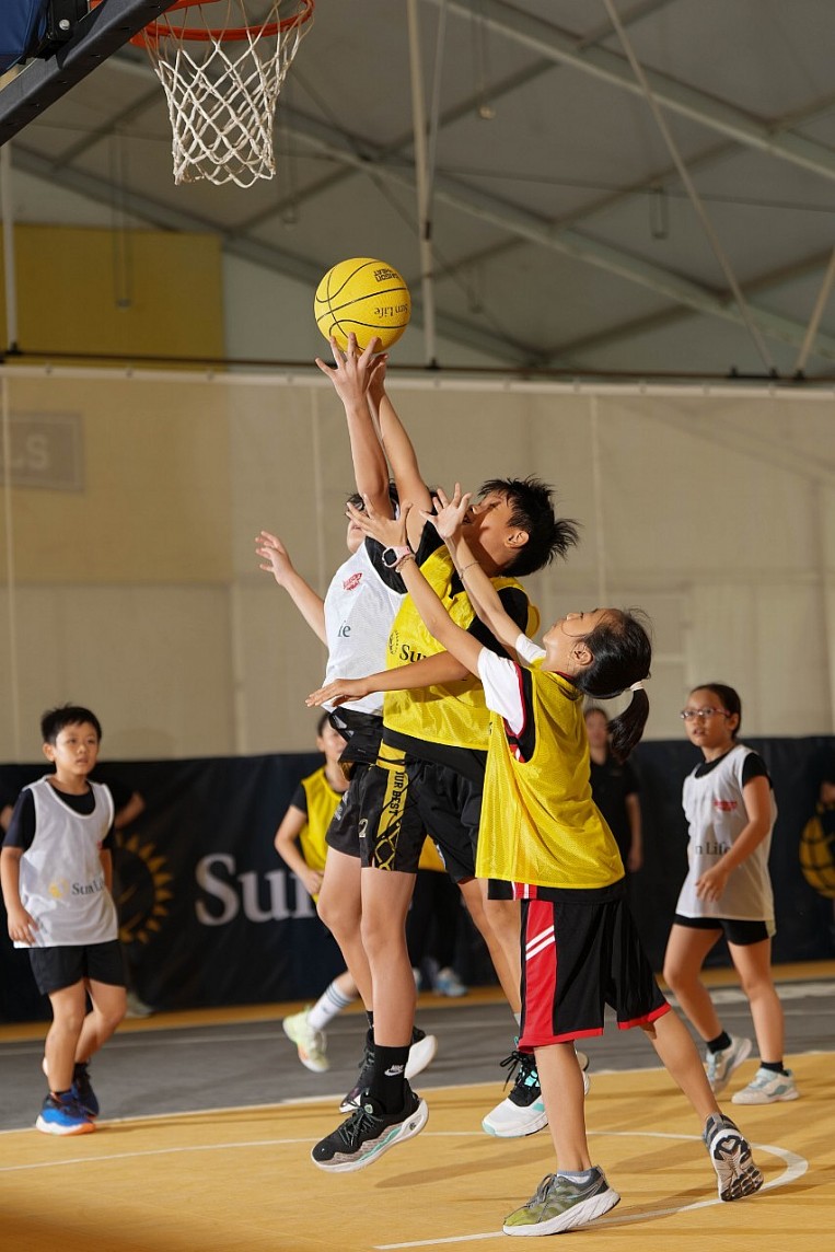 Sun Life hợp tác Saigon Heat và Beyond Sport khai trương Không gian Thể thao